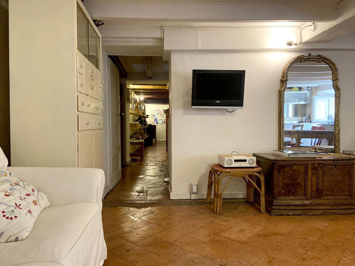 Fascinating Central Hideaway In A Physicist'S Home Como Eksteriør bilde