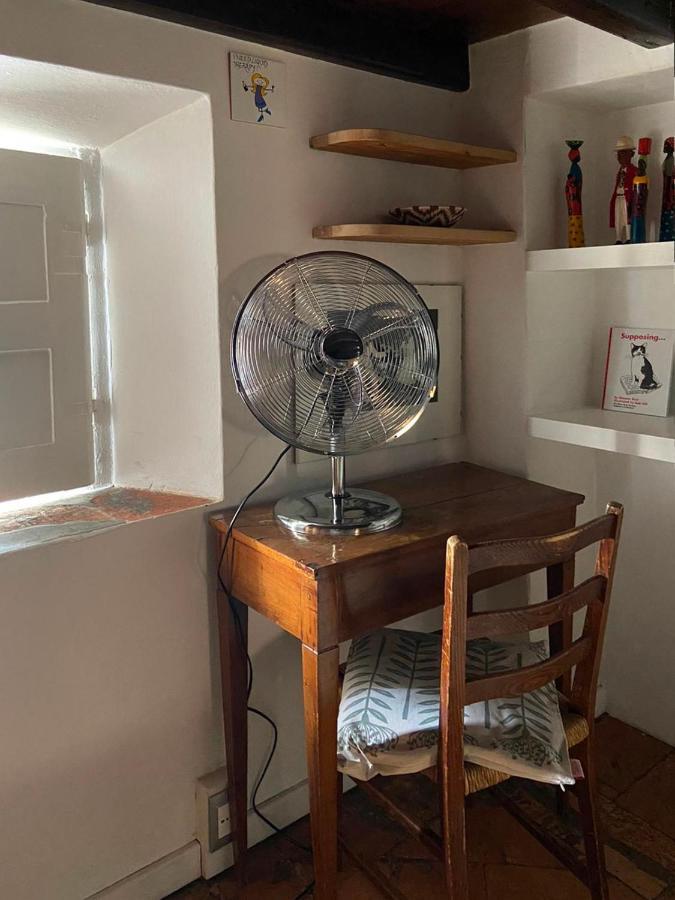 Fascinating Central Hideaway In A Physicist'S Home Como Eksteriør bilde